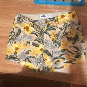 Old Navy Shorts, Women’s Sz 6